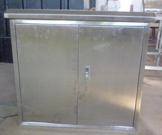 恒溫控製櫃實物圖